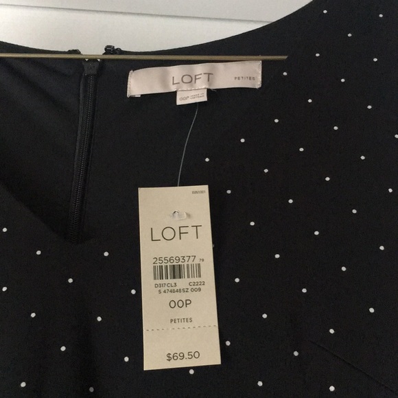 NWT LOFT V-Neck Polka Dot Flutter Hem Dress 00P - Picture 2 of 6